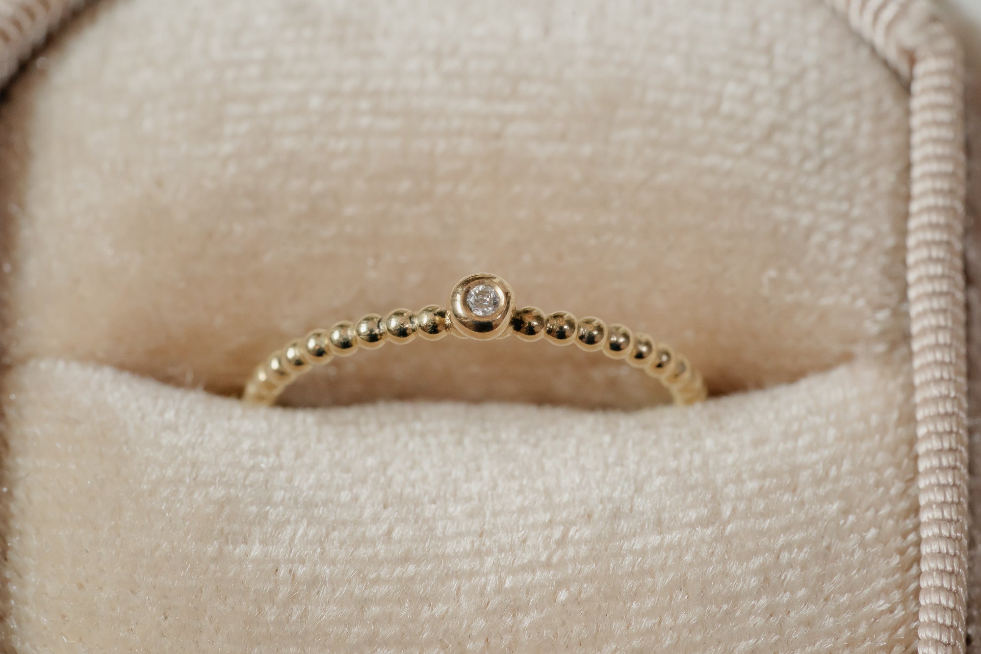 LILY RING GELBGOLD