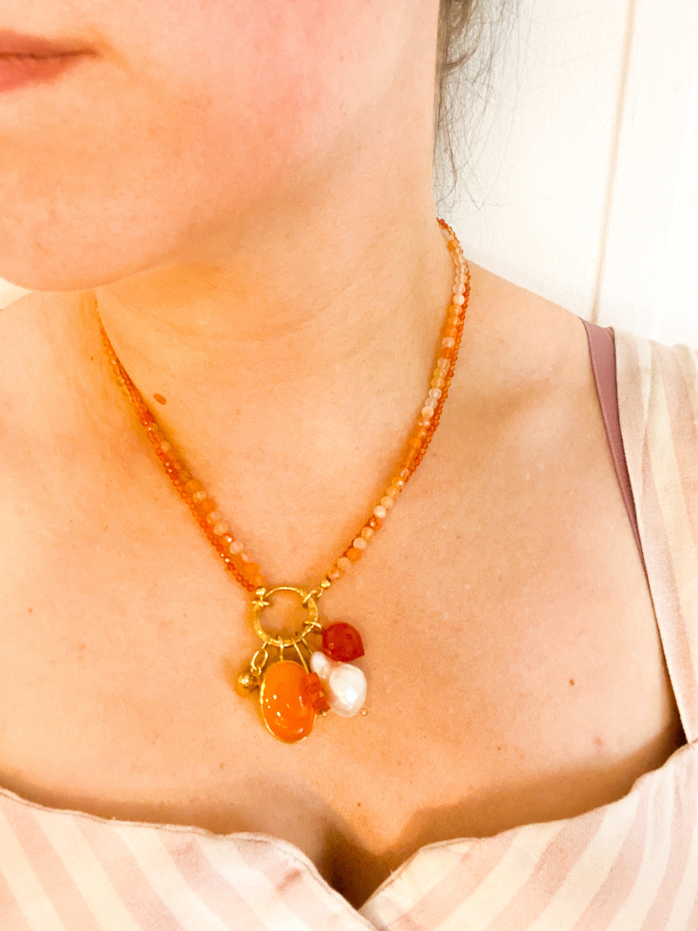 ORANGE SUMMER MOOD COLLIER