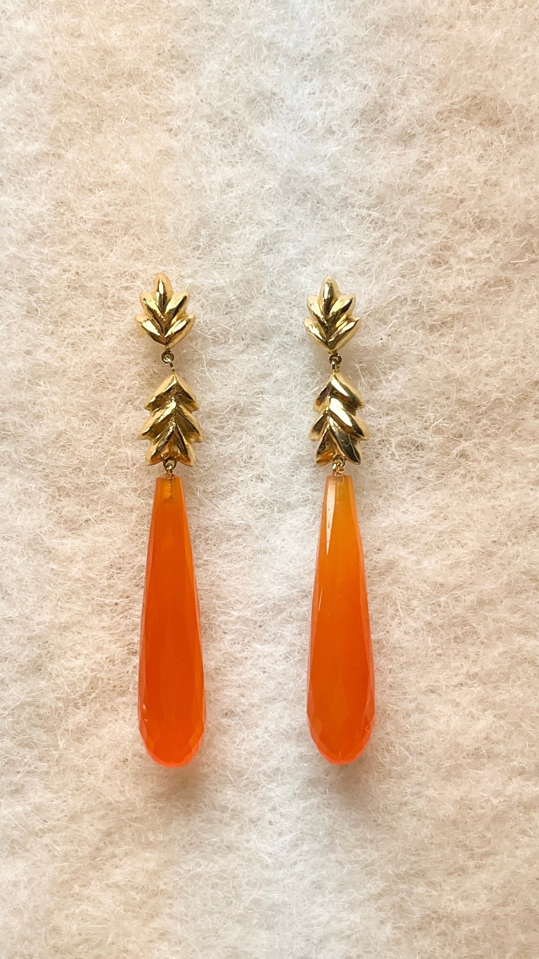 LAVENDA OHRRINGE CARNEOL