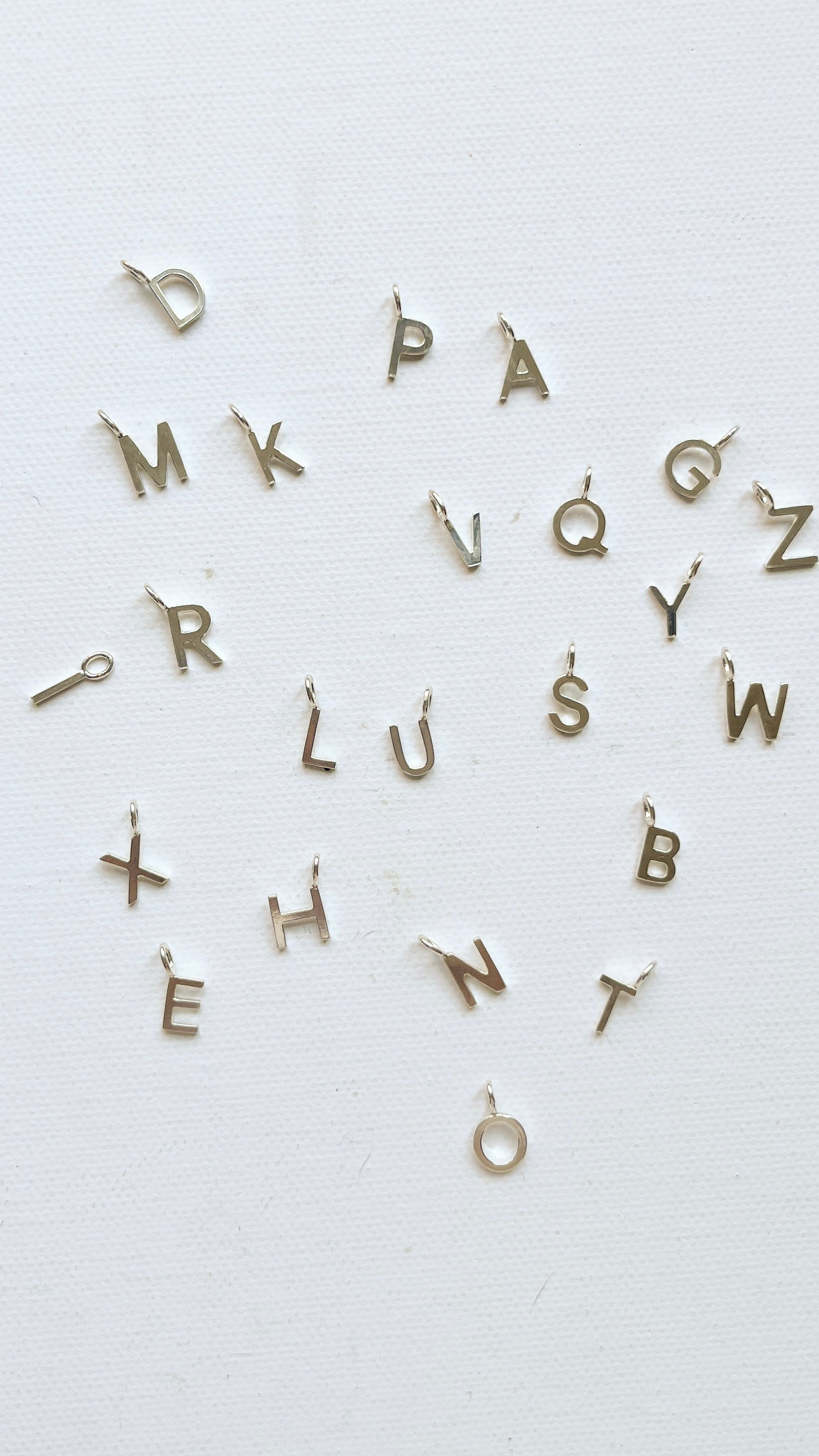 BUCHSTABEN ANHÄNGER